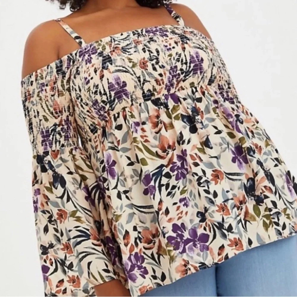 Torrid Floral Challis Smocked Cold Shoulder Blouse Sz 1